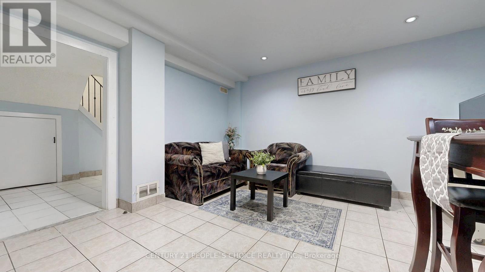 2864 Weston Road, Toronto, Ontario  M9M 2S3 - Photo 32 - W12676064