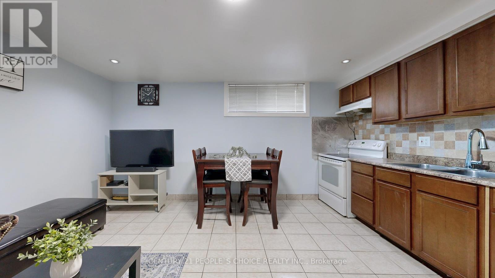 2864 Weston Road, Toronto, Ontario  M9M 2S3 - Photo 36 - W12676064