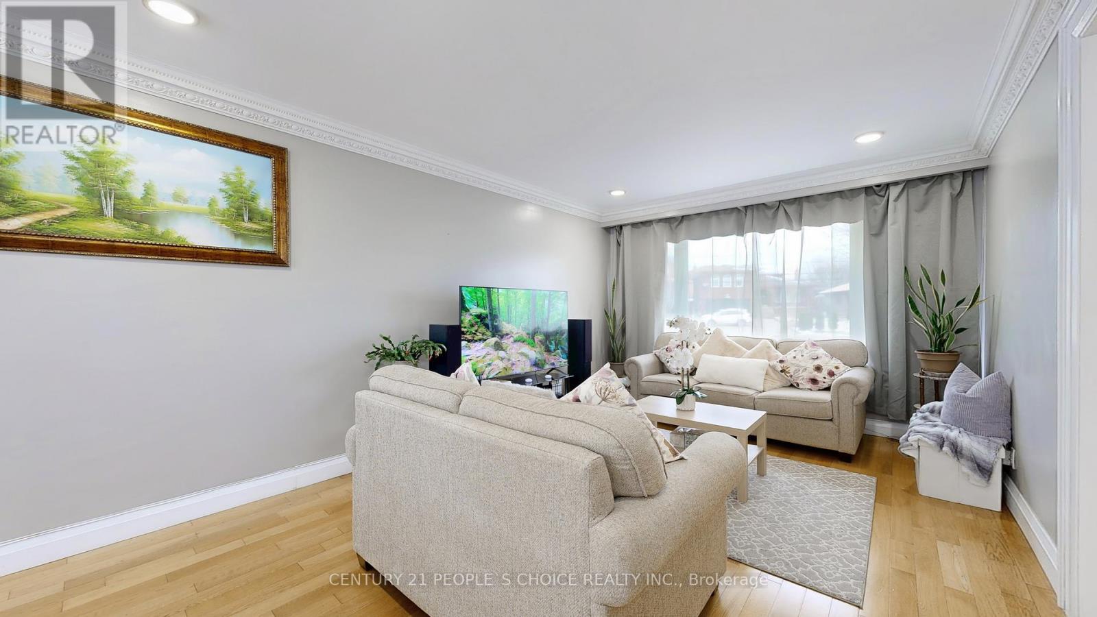 2864 Weston Road, Toronto, Ontario  M9M 2S3 - Photo 5 - W12676064