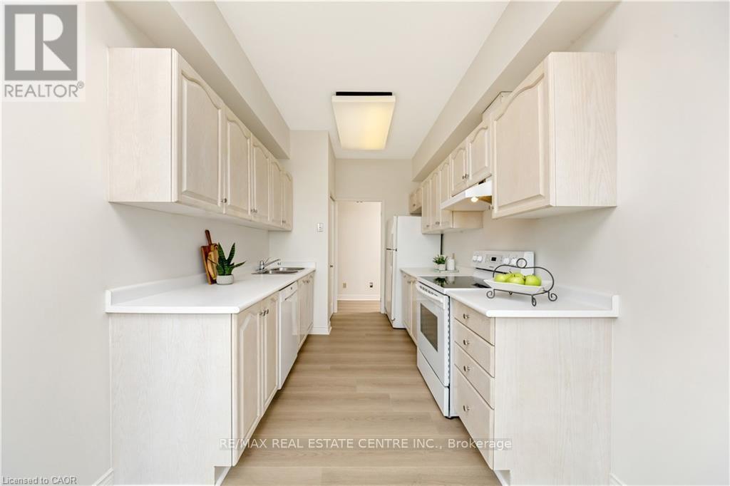 Ss01 - 100 Millside Drive, Milton, Ontario  L9T 5E2 - Photo 18 - W12676070