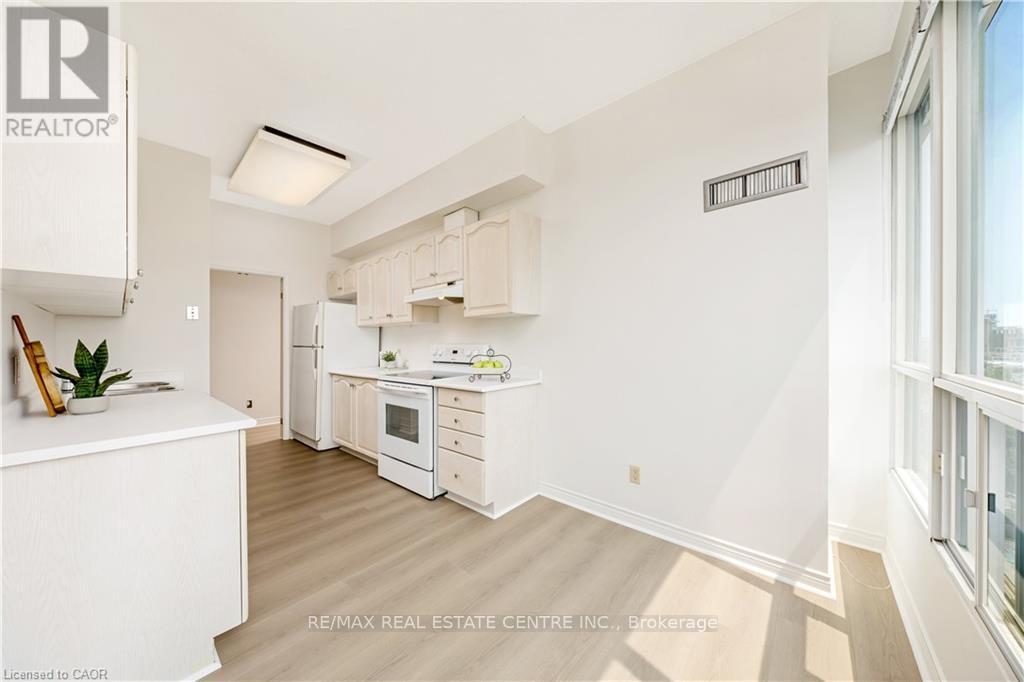 Ss01 - 100 Millside Drive, Milton, Ontario  L9T 5E2 - Photo 19 - W12676070