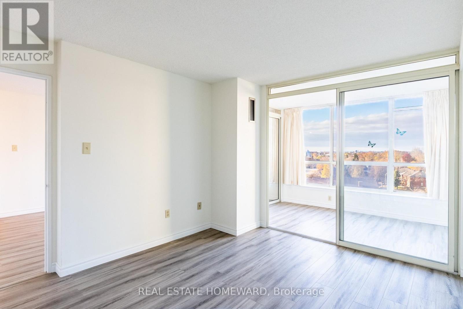 1001 - 55 Elm Drive W, Mississauga, Ontario  L5B 3Z3 - Photo 12 - W12676072