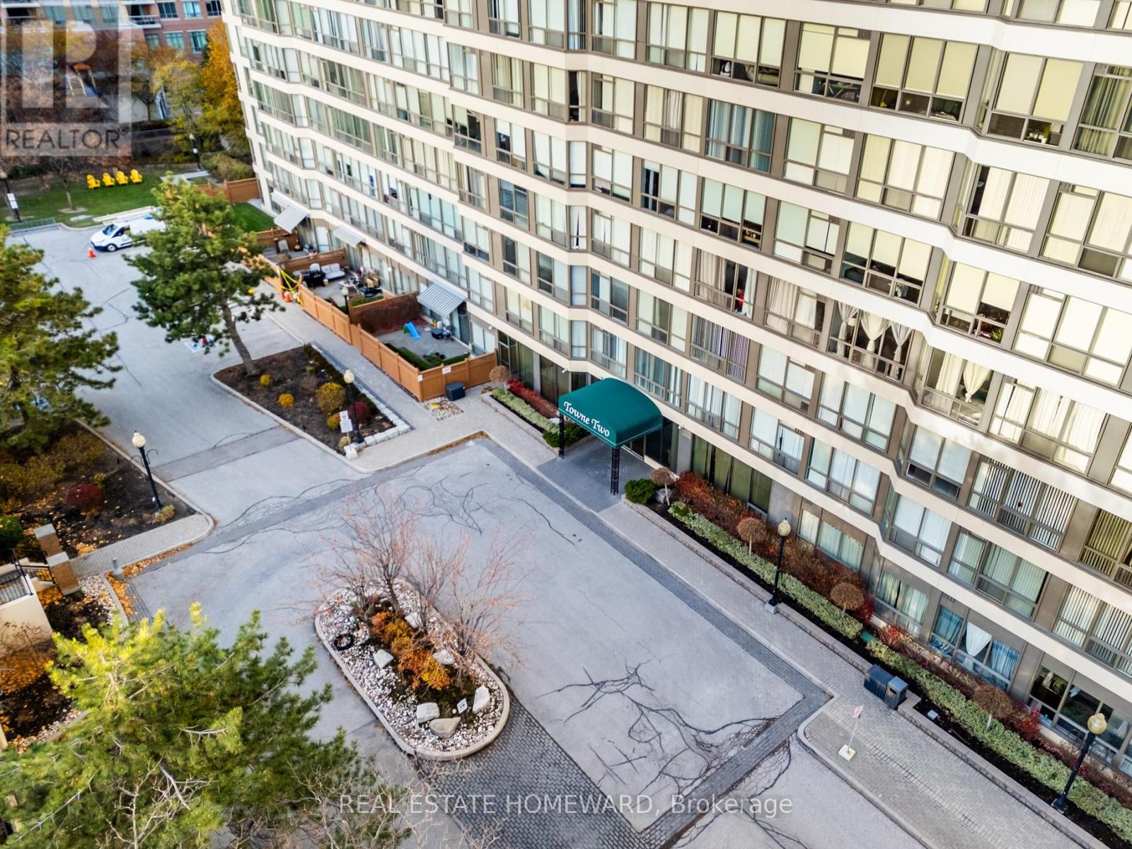 1001 - 55 Elm Drive W, Mississauga, Ontario  L5B 3Z3 - Photo 19 - W12676072