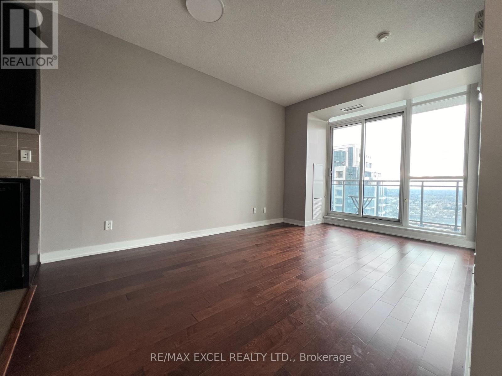 3206 - 4070 Confederation Parkway, Mississauga, Ontario  L5B 0E9 - Photo 6 - W12676076