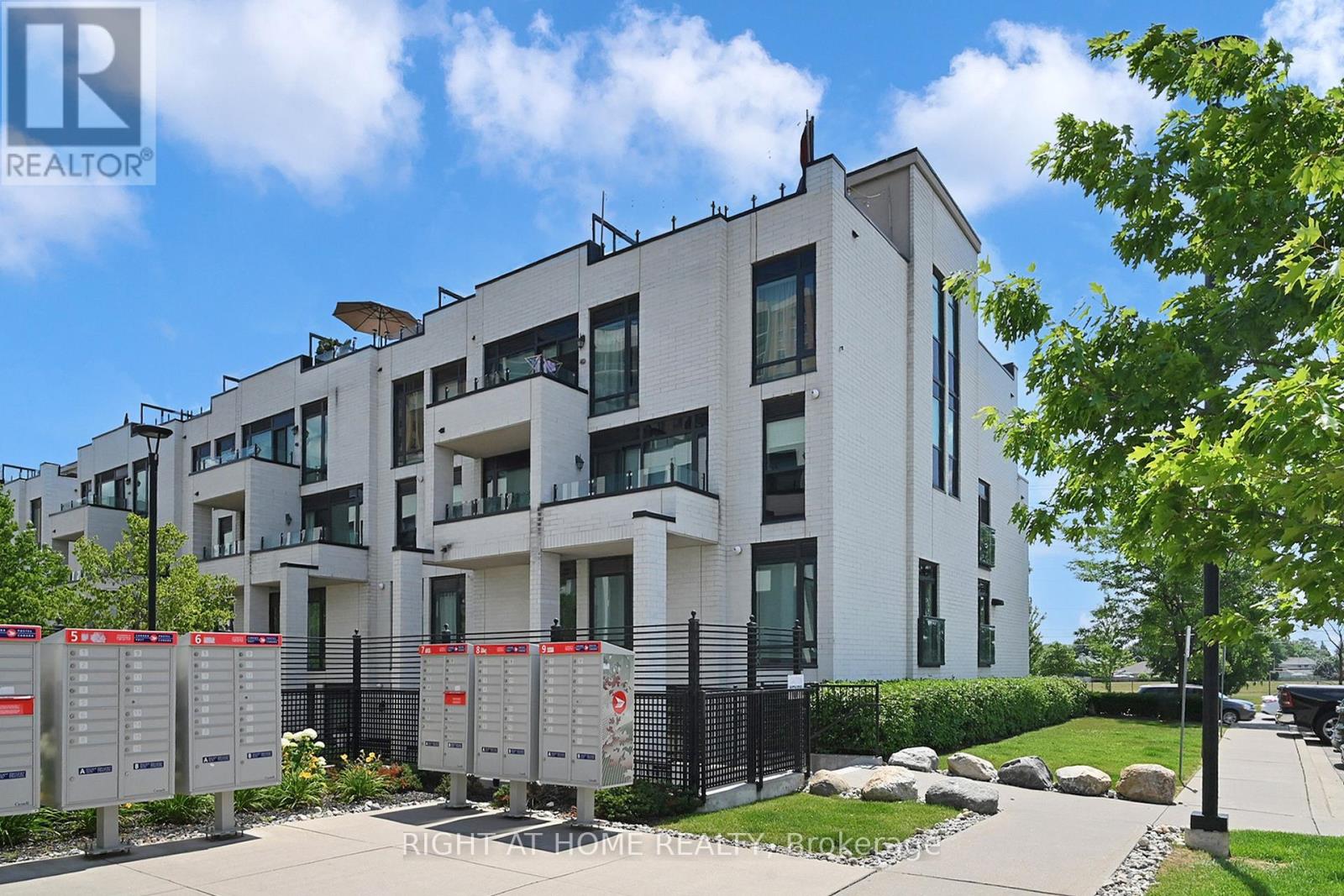 710 - 138 Widdicombe Hill Boulevard, Toronto, Ontario  M9R 4A6 - Photo 35 - W12676110