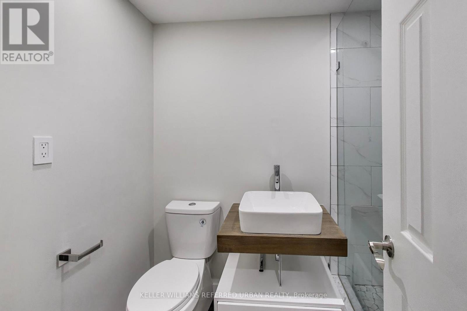 1215 - 11 Wincott Drive, Toronto, Ontario  M9R 2R9 - Photo 14 - W12676140