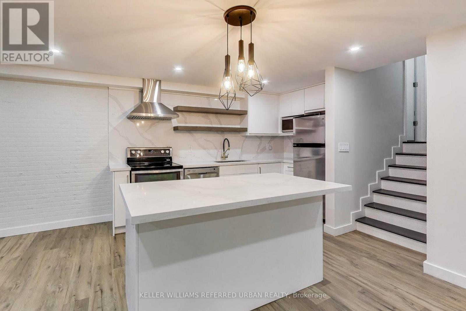 1215 - 11 Wincott Drive, Toronto, Ontario  M9R 2R9 - Photo 4 - W12676140