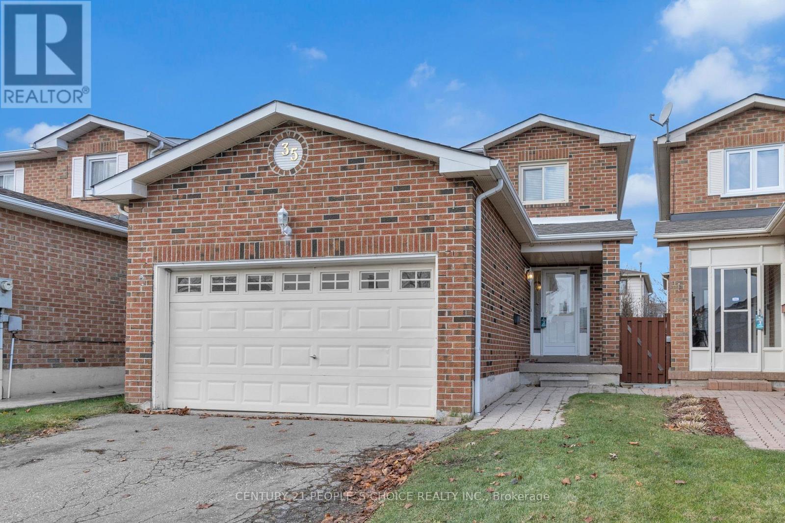 35 Ferri Crescent, Brampton, Ontario  L6Z 1R8 - Photo 2 - W12676152
