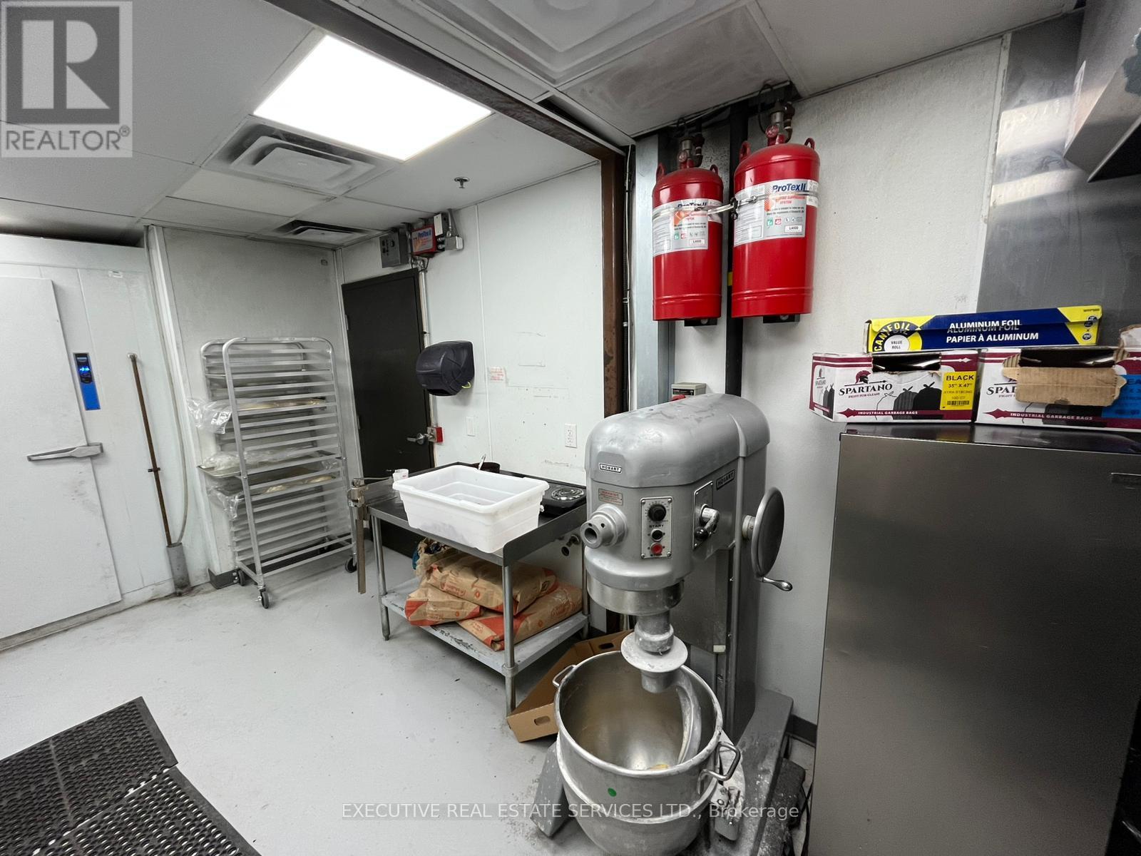 1 - 50 Sky Harbour Drive, Brampton, Ontario  L6Y 6B8 - Photo 11 - W12676158