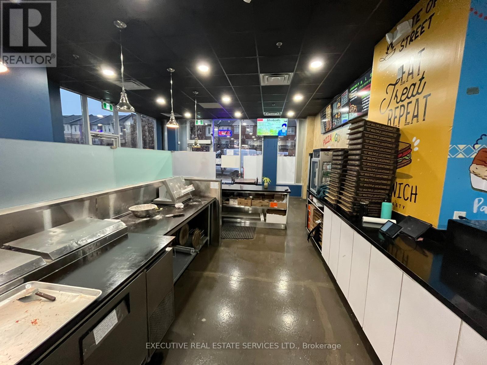 1 - 50 Sky Harbour Drive, Brampton, Ontario  L6Y 6B8 - Photo 5 - W12676158