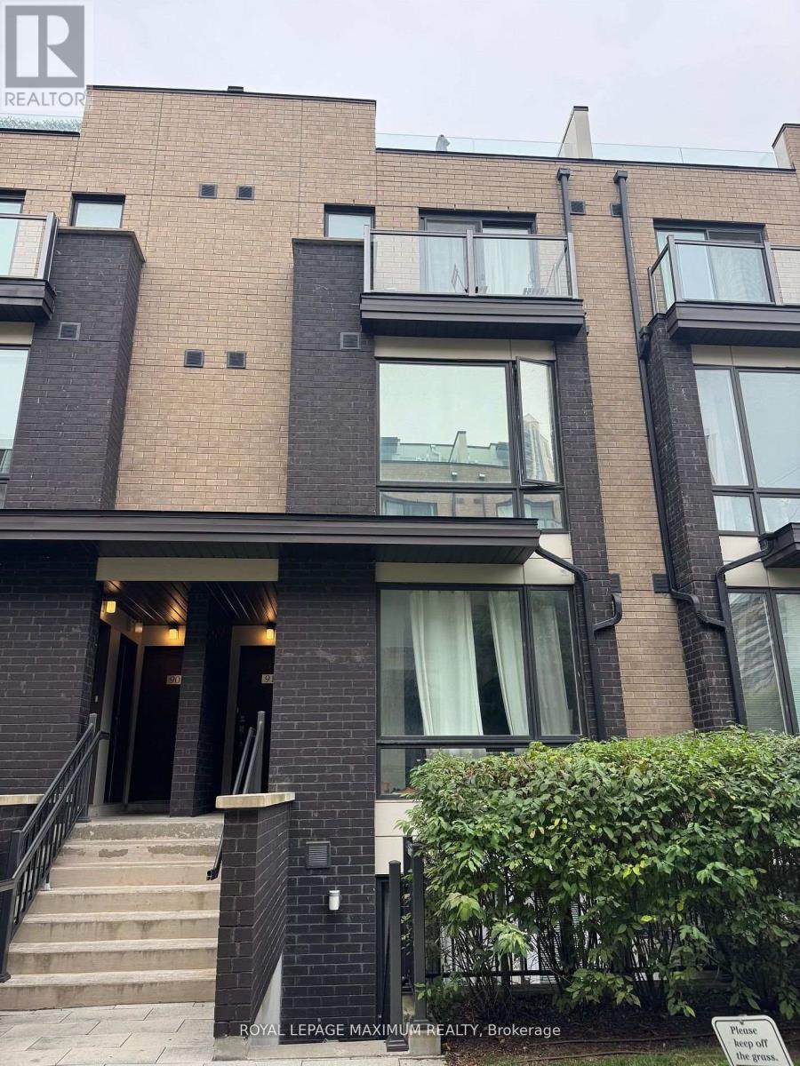 92 - 30 Fieldway Road, Toronto, Ontario  M8Z 0E3 - Photo 2 - W12676186