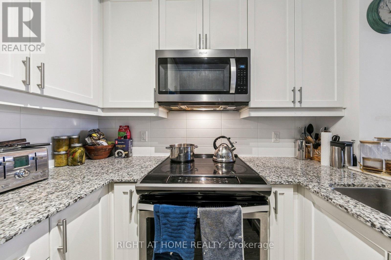 501 - 1050 Main St Estates E, Milton, Ontario  L9T 9M3 - Photo 16 - W12676232