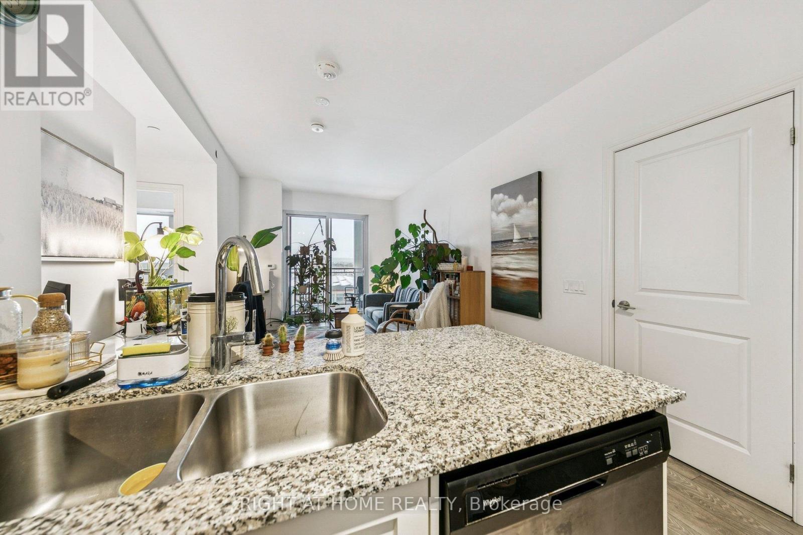 501 - 1050 Main St Estates E, Milton, Ontario  L9T 9M3 - Photo 17 - W12676232