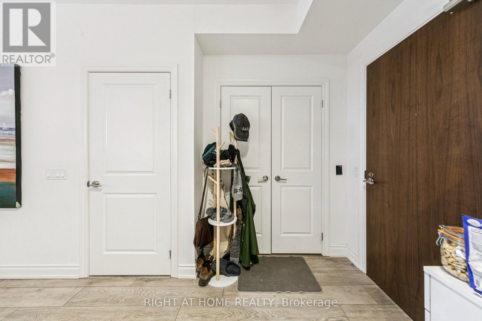 501 - 1050 Main St Estates E, Milton, Ontario  L9T 9M3 - Photo 18 - W12676232