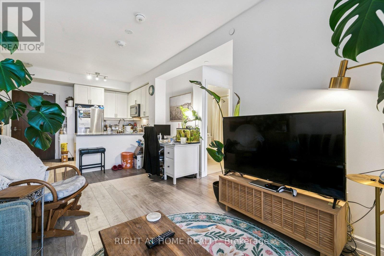 501 - 1050 Main Street E, Milton, Ontario  L9T 9M3 - Photo 7 - W12676234