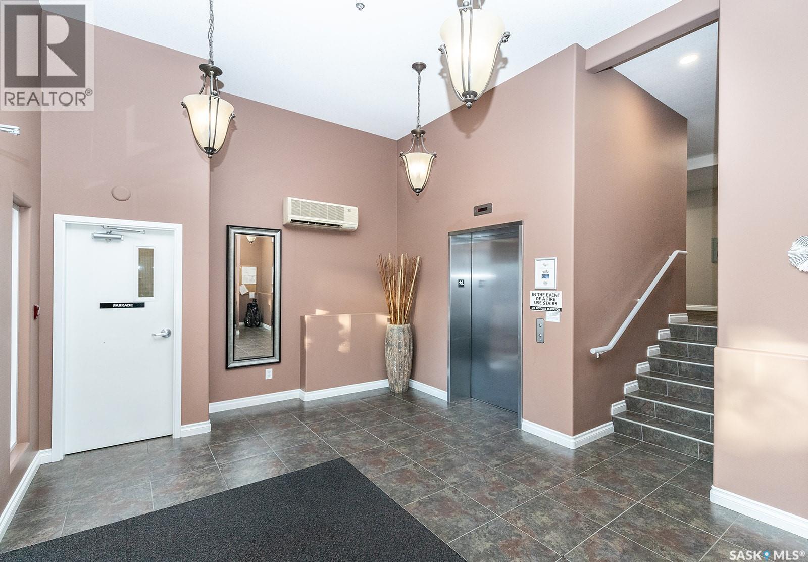 104 918 Heritage View, Saskatoon, Saskatchewan  S7H 1X3 - Photo 3 - SK026406