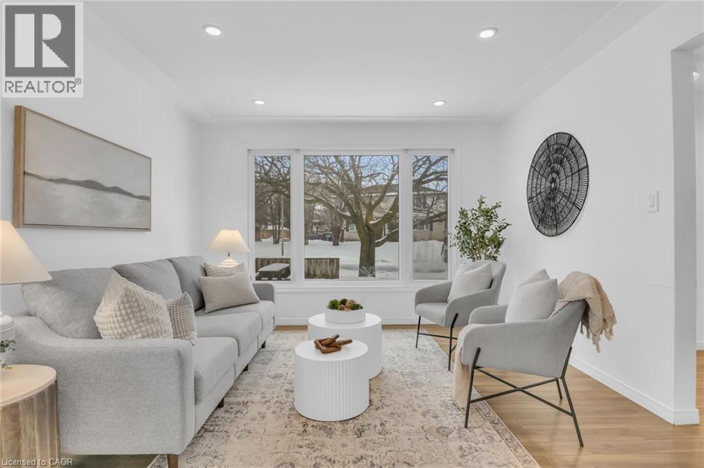 373 HILLCREST Road, Cambridge, Ontario