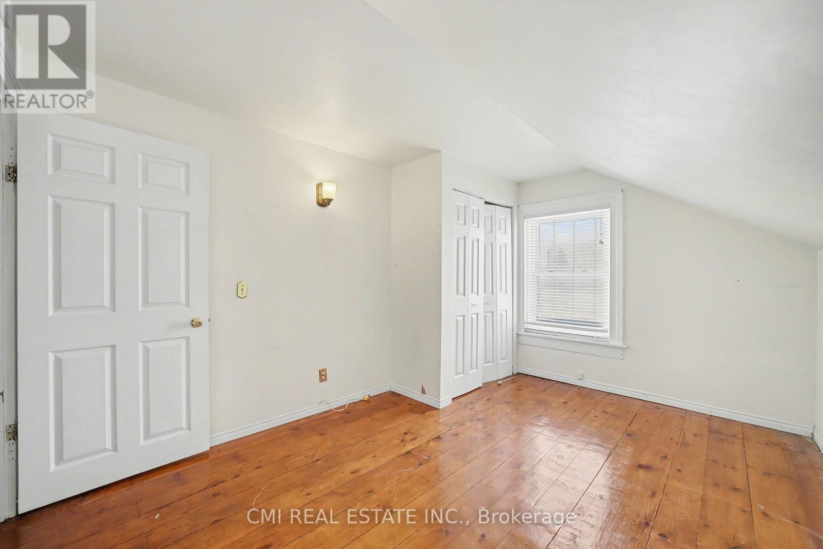 76 Main Street E, Mapleton, Ontario  N0G 1P0 - Photo 37 - X12676048