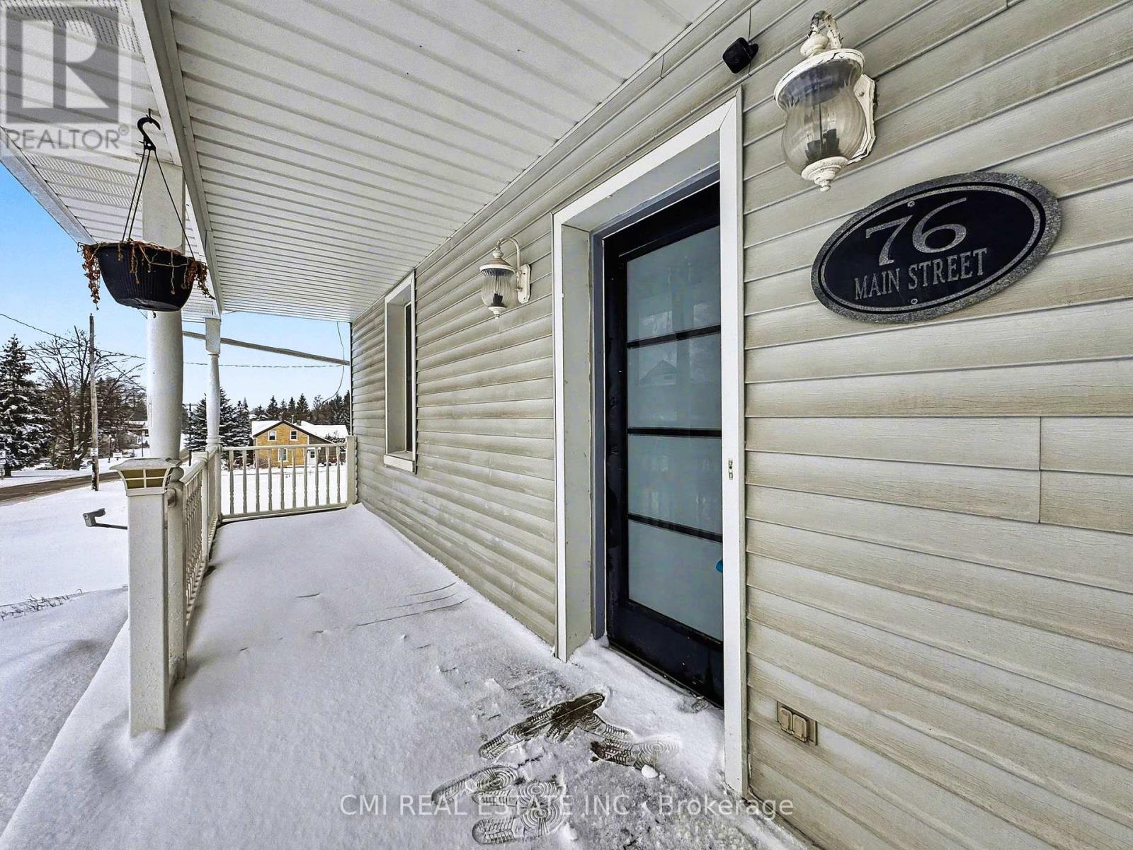 76 Main Street E, Mapleton, Ontario  N0G 1P0 - Photo 4 - X12676048