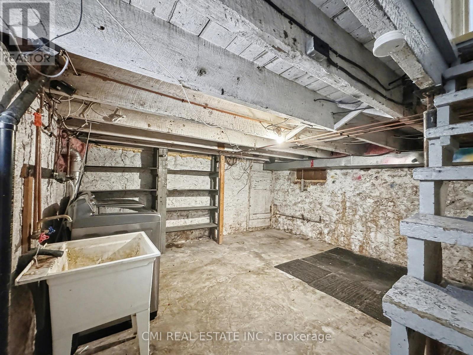 76 Main Street E, Mapleton, Ontario  N0G 1P0 - Photo 43 - X12676048