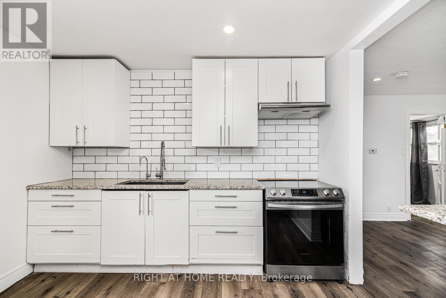 6385 Crawford Street, Niagara Falls, Ontario  L2E 5Y9 - Photo 12 - X12676068