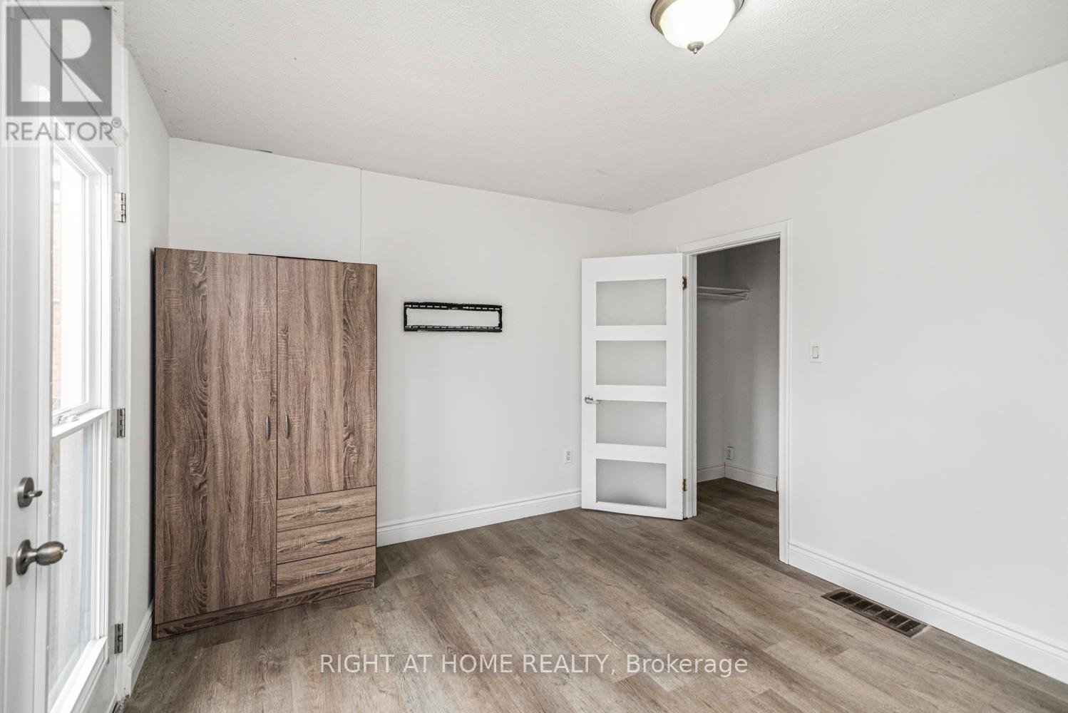 6385 Crawford Street, Niagara Falls, Ontario  L2E 5Y9 - Photo 22 - X12676068