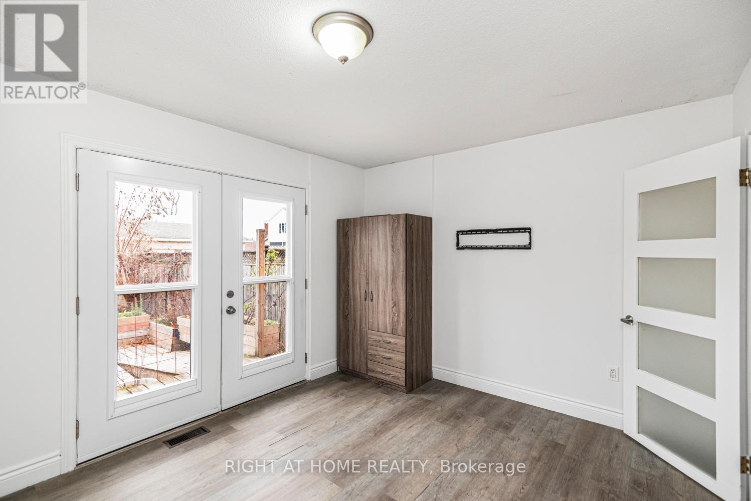 6385 Crawford Street, Niagara Falls, Ontario  L2E 5Y9 - Photo 23 - X12676068