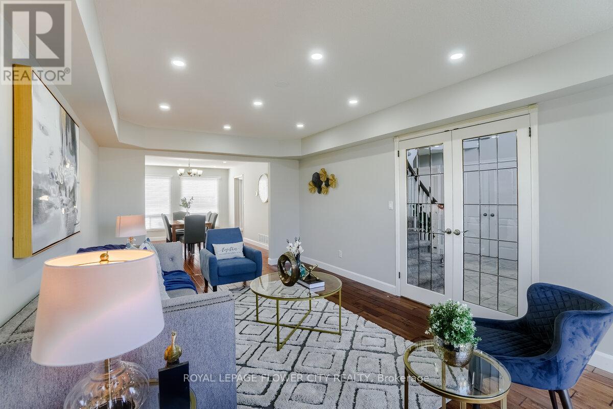 418 Riverview Drive, Strathroy-Caradoc, Ontario  N7G 4A8 - Photo 12 - X12676226