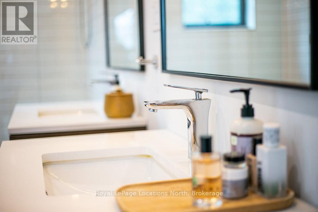 9 Shirley Court, Blue Mountains, Ontario  N0H 2P0 - Photo 17 - X12589624