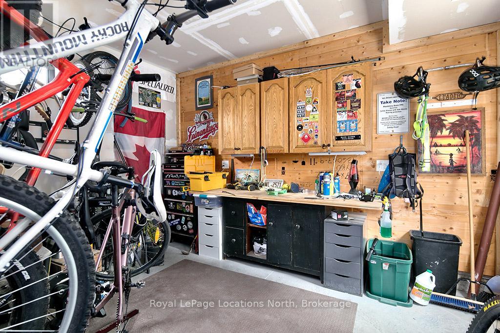 9 Shirley Court, Blue Mountains, Ontario  N0H 2P0 - Photo 28 - X12589624