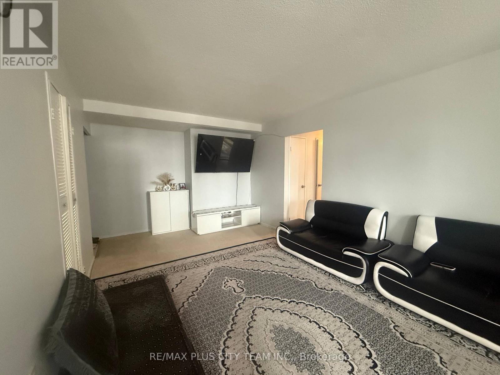 909 - 10 Edgecliff Golfway, Toronto, Ontario  M3C 3A3 - Photo 5 - C12641252