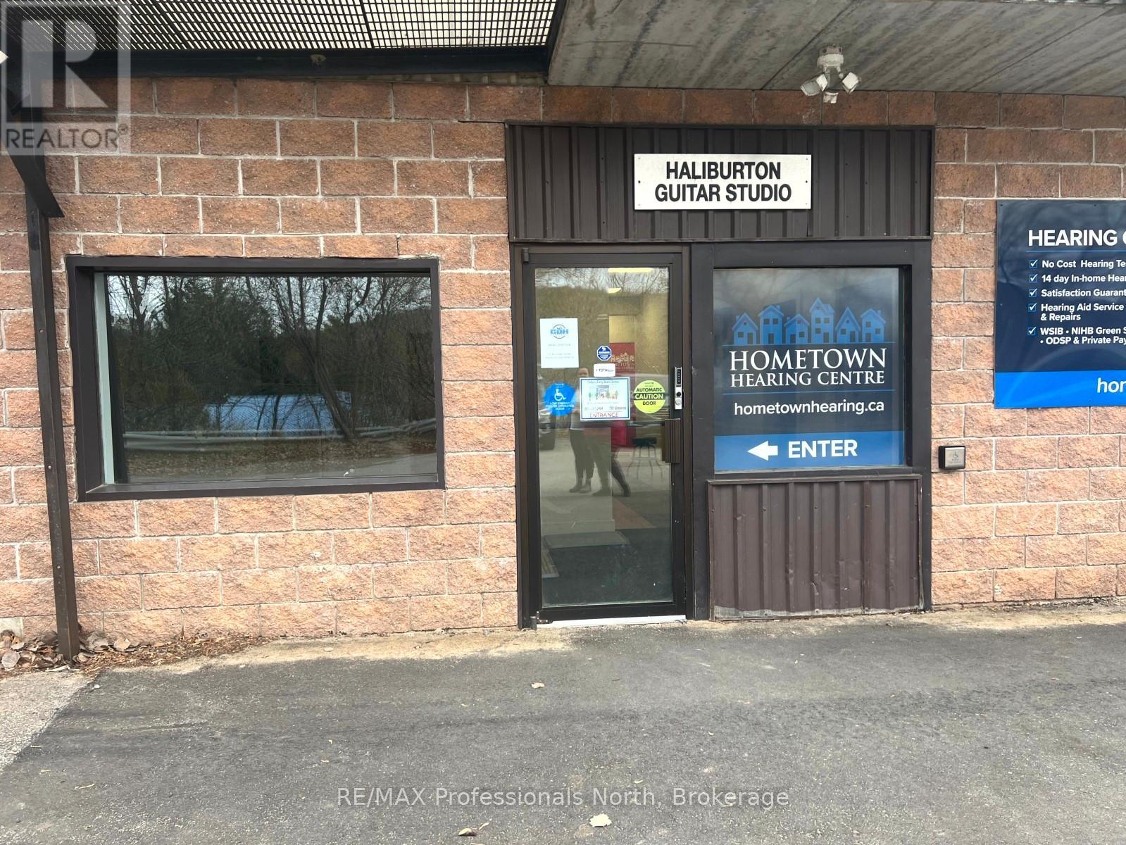 9 - 83 MAPLE AVENUE, dysart et al (dysart), Ontario