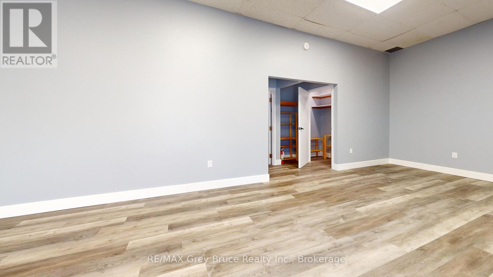 4 - 18 Yonge Street, Arran-Elderslie, Ontario  N0H 2N0 - Photo 6 - X12676312