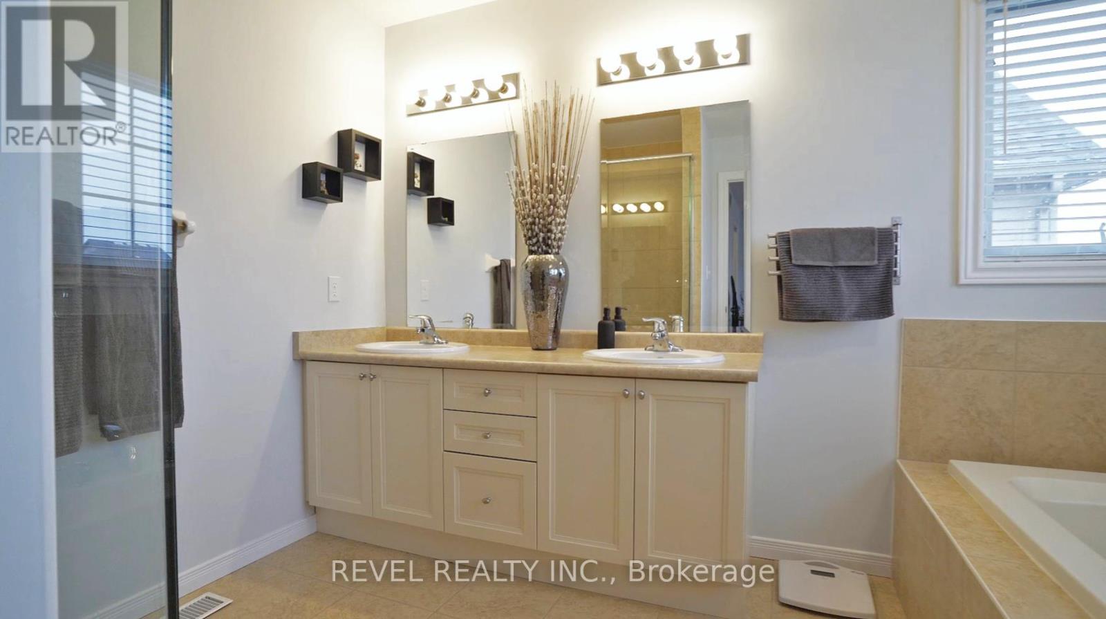 2446 Asima Drive, London South, Ontario  N6M 0B3 - Photo 16 - X12675790