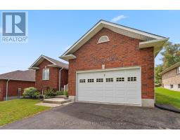 5 FORTYE GATE, Peterborough, Ontario