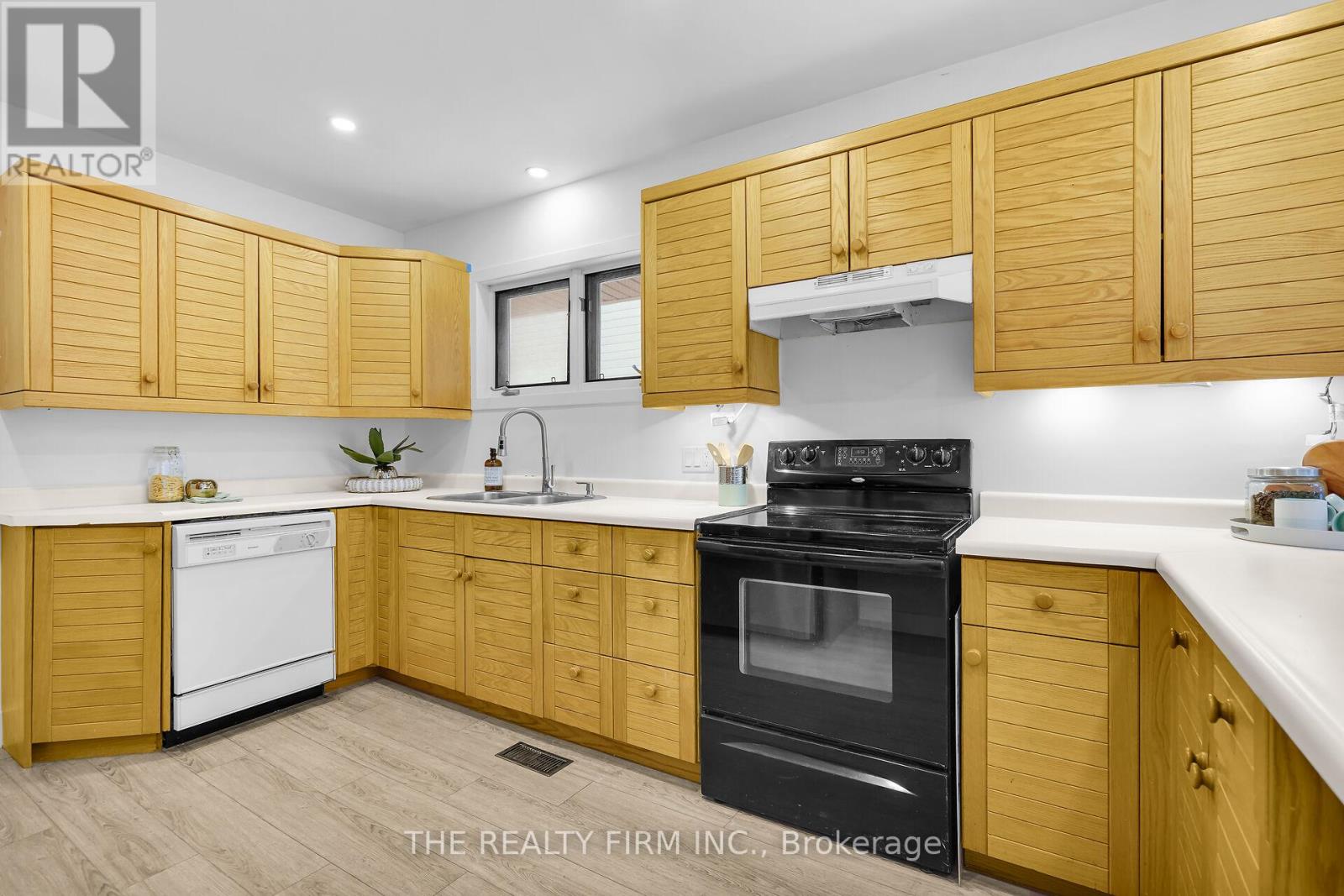 863 Colborne Street N, London East, Ontario  N6A 4A1 - Photo 33 - X12676326