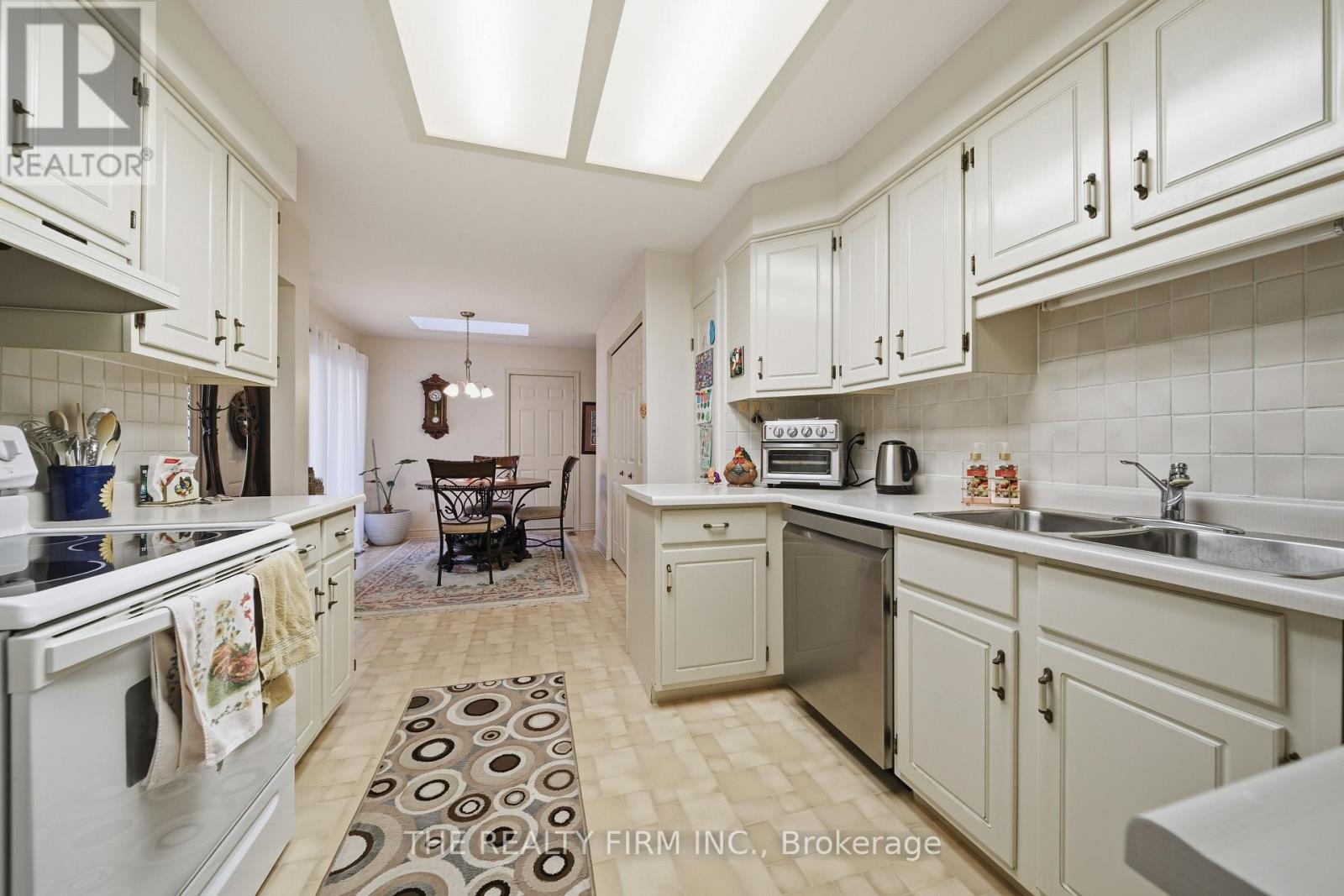 6 - 93 Pine Valley Gate, London South, Ontario  N6H 1L7 - Photo 14 - X12676334