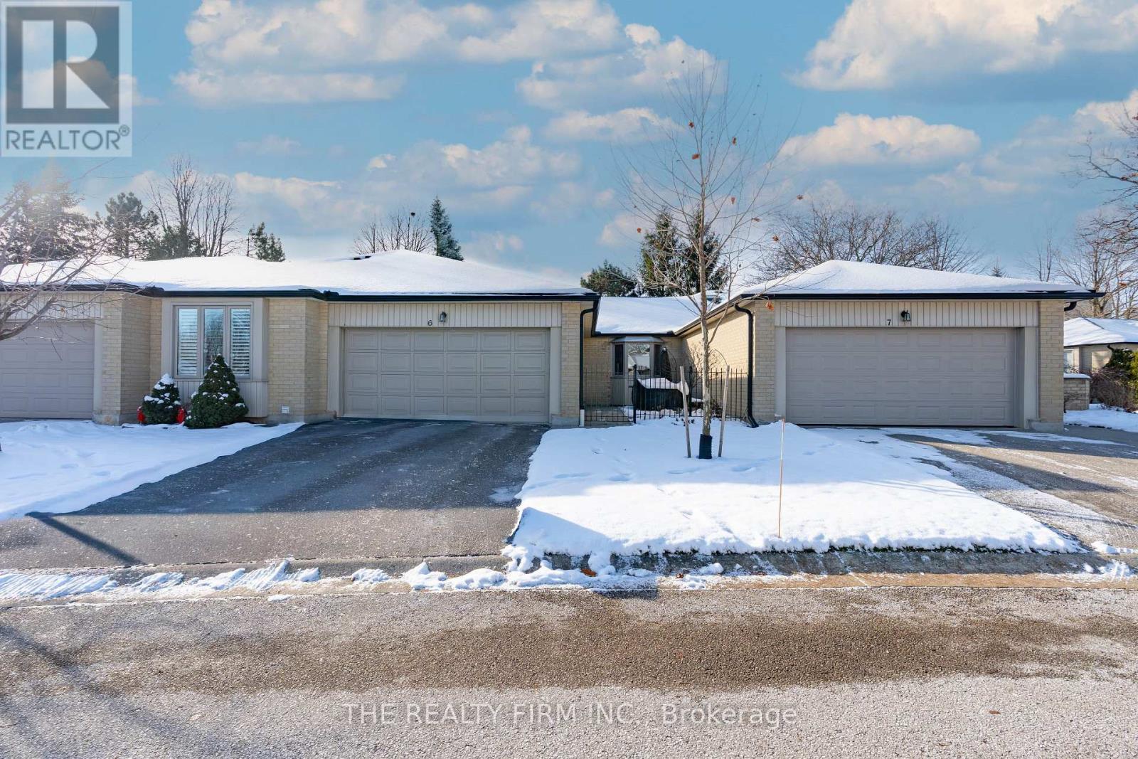6 - 93 Pine Valley Gate, London South, Ontario  N6H 1L7 - Photo 2 - X12676334