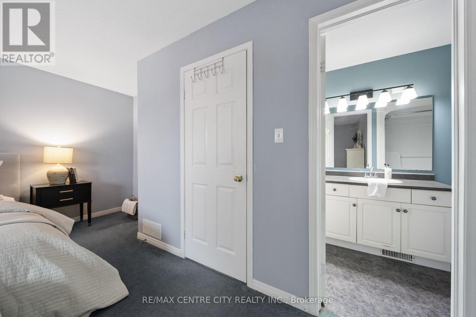 382 Chestnut Street, St. Thomas, Ontario  N5R 6C3 - Photo 22 - X12676372