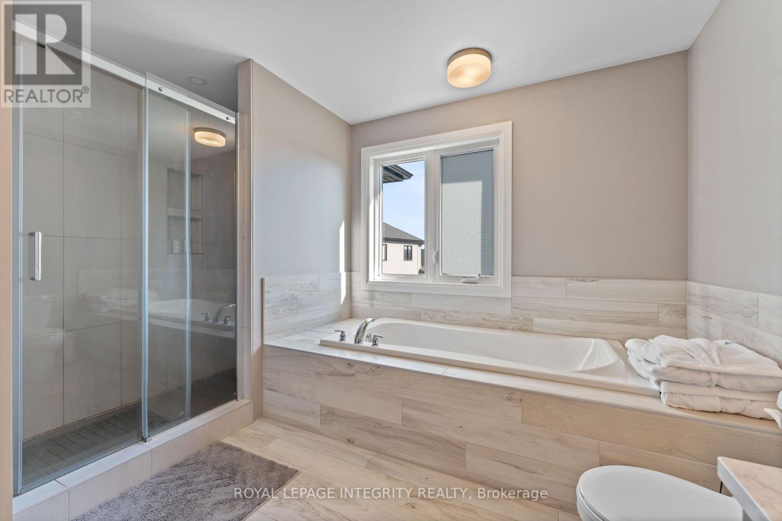 156 Lyon Street, Russell, Ontario  K0A 1W0 - Photo 19 - X12676412