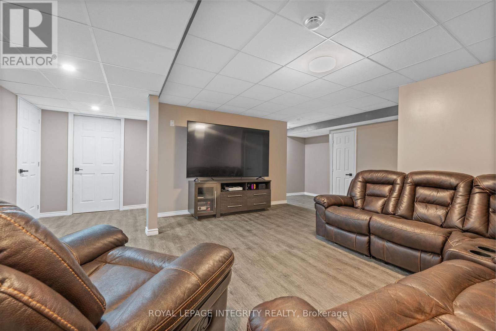 156 Lyon Street, Russell, Ontario  K0A 1W0 - Photo 27 - X12676412