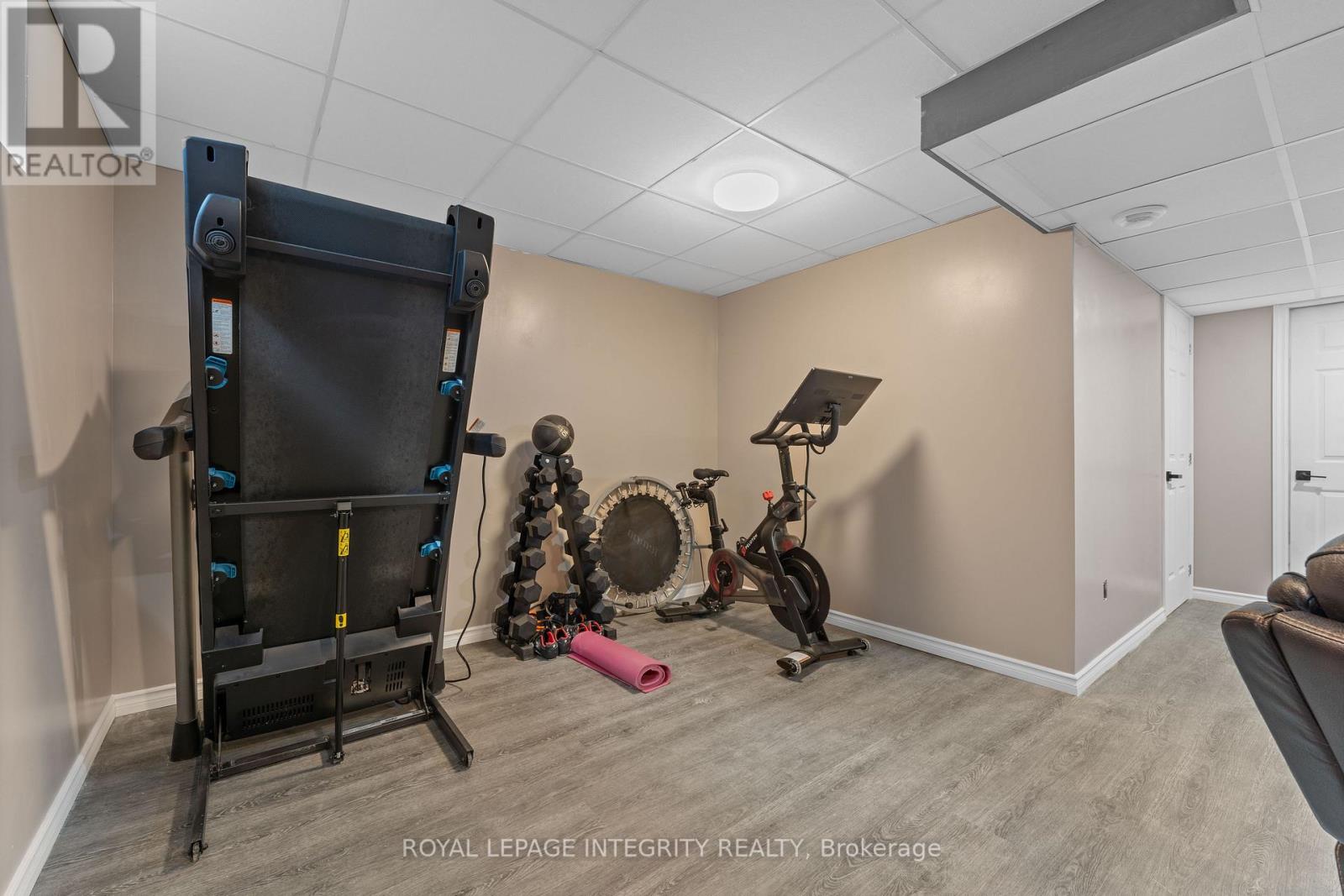 156 Lyon Street, Russell, Ontario  K0A 1W0 - Photo 28 - X12676412