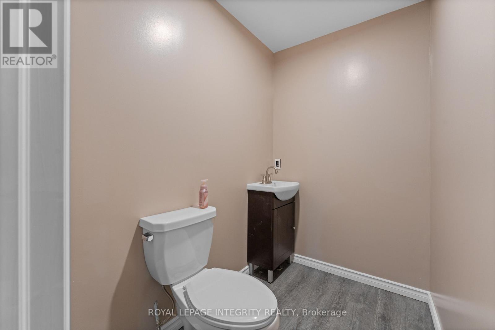 156 Lyon Street, Russell, Ontario  K0A 1W0 - Photo 30 - X12676412