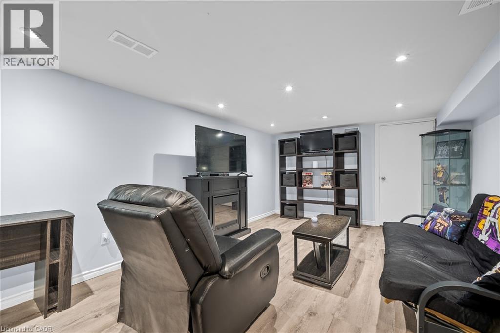 541 Courtland Avenue E, Kitchener, Ontario N2G 2W9 - Photo 26 - 40796396