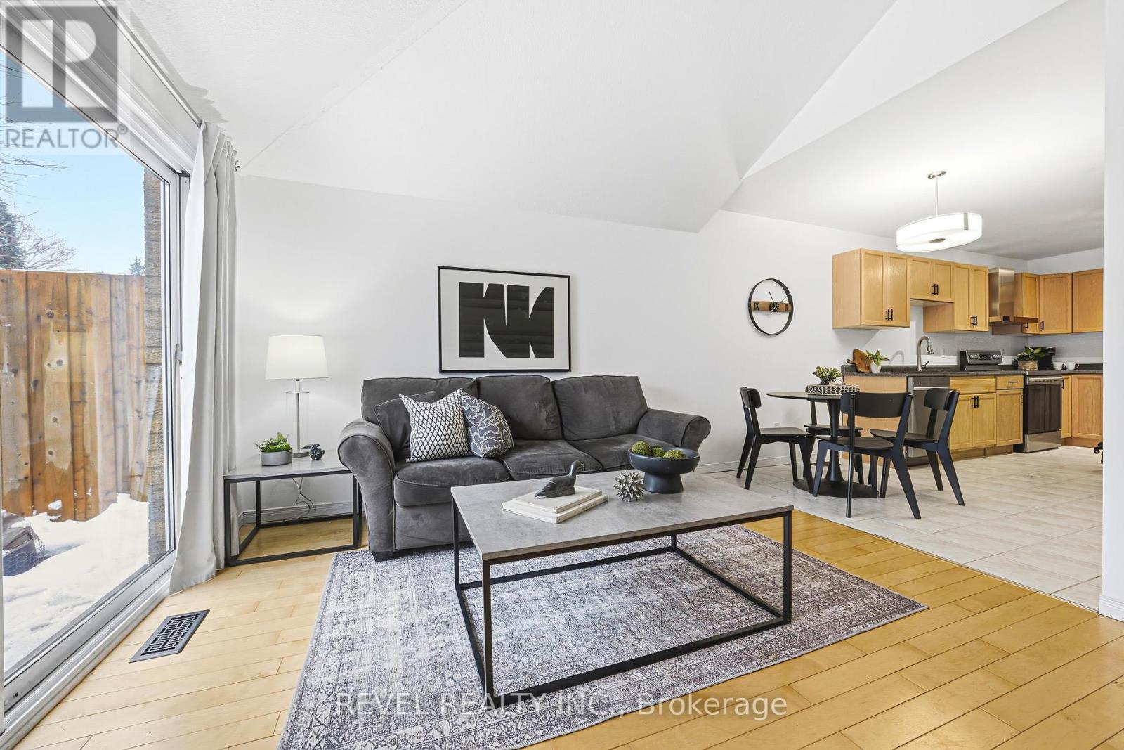 11 Gaw Crescent, Guelph, Ontario  N1L 1H8 - Photo 10 - X12675568