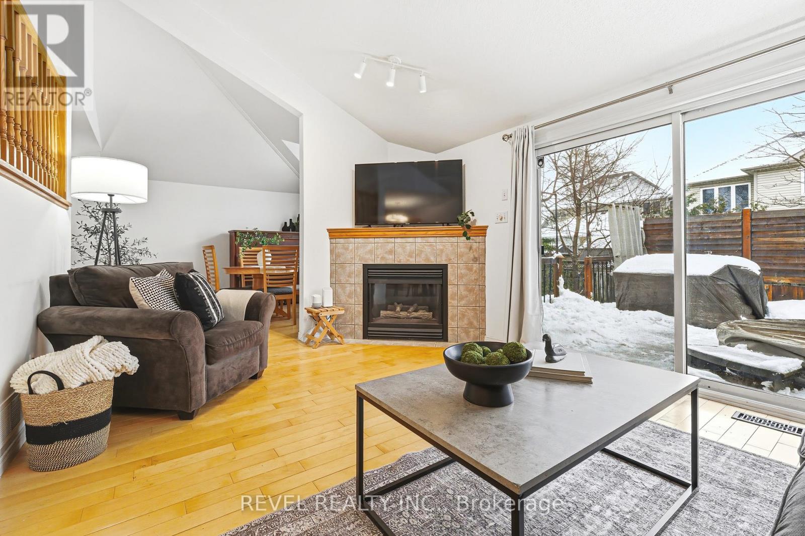 11 Gaw Crescent, Guelph, Ontario  N1L 1H8 - Photo 11 - X12675568