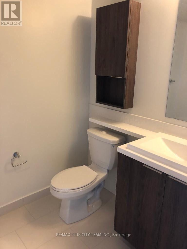 1001 - 2 Sonic Way, Toronto, Ontario  M3C 0P2 - Photo 11 - C12676278