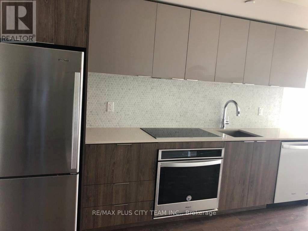 1001 - 2 Sonic Way, Toronto, Ontario  M3C 0P2 - Photo 5 - C12676278