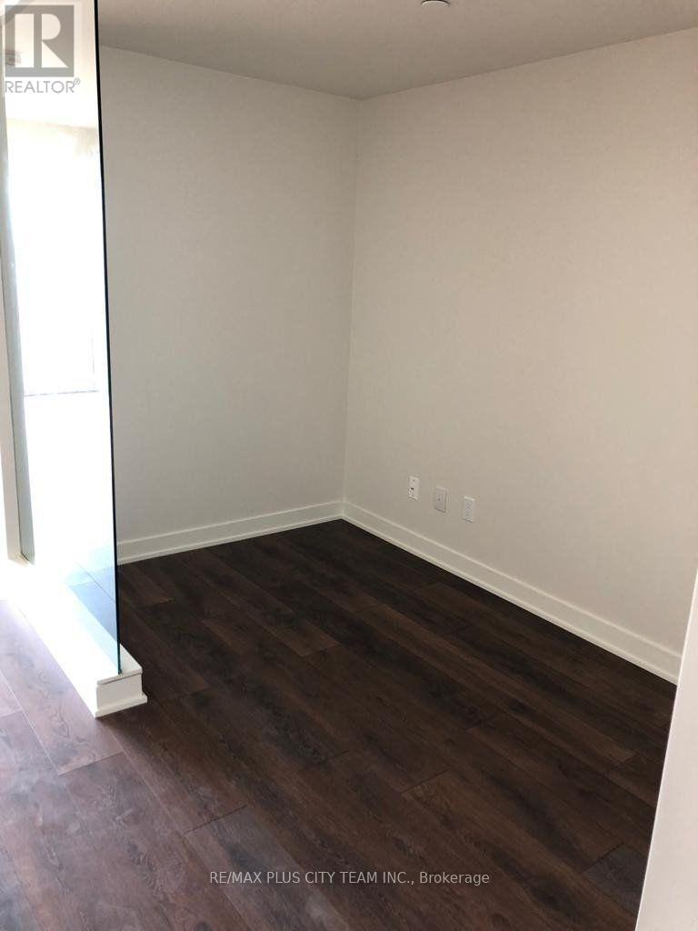 1001 - 2 Sonic Way, Toronto, Ontario  M3C 0P2 - Photo 8 - C12676278