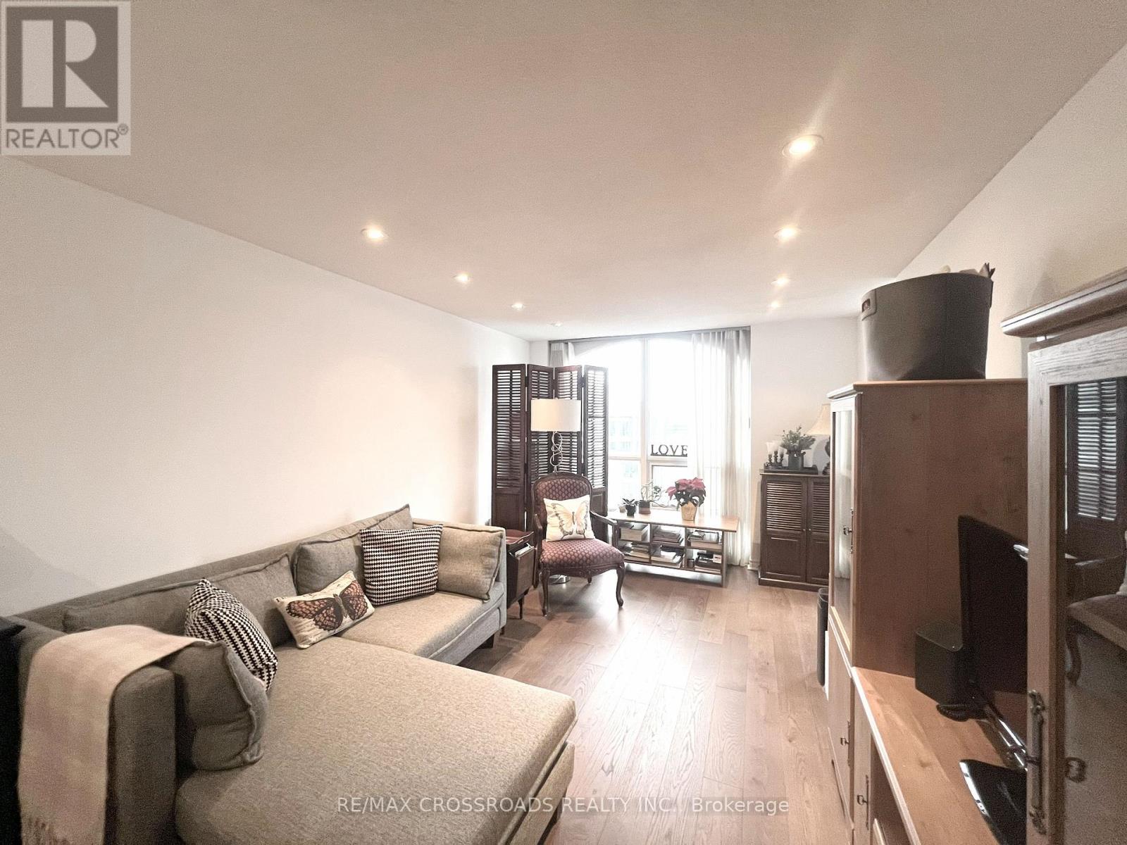 3111 - 763 Bay Street, Toronto, Ontario  M5G 2R3 - Photo 3 - C12676346